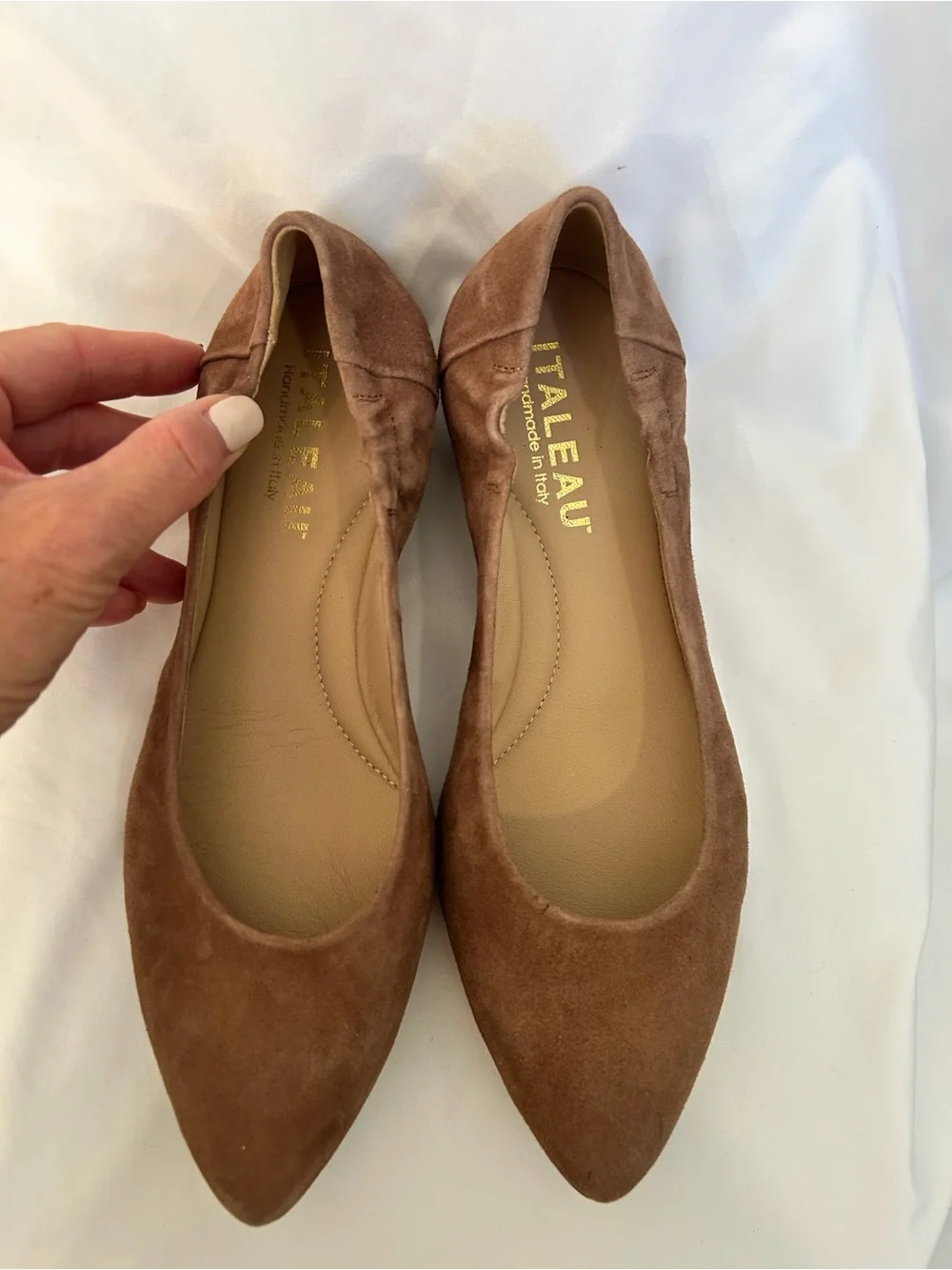Italeau stylish pointed